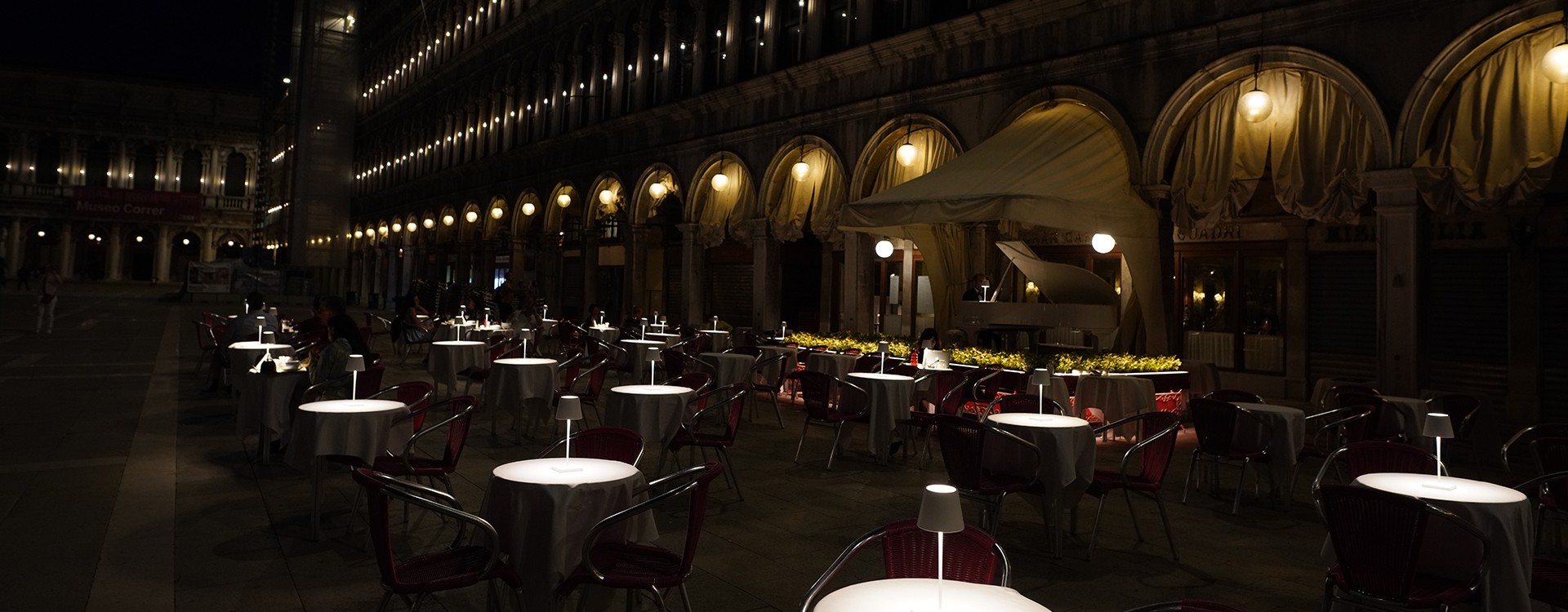 ZAFFERANO LAMPES-A-PORTER ILLUMINATE THE ITALIAN FINE DINING